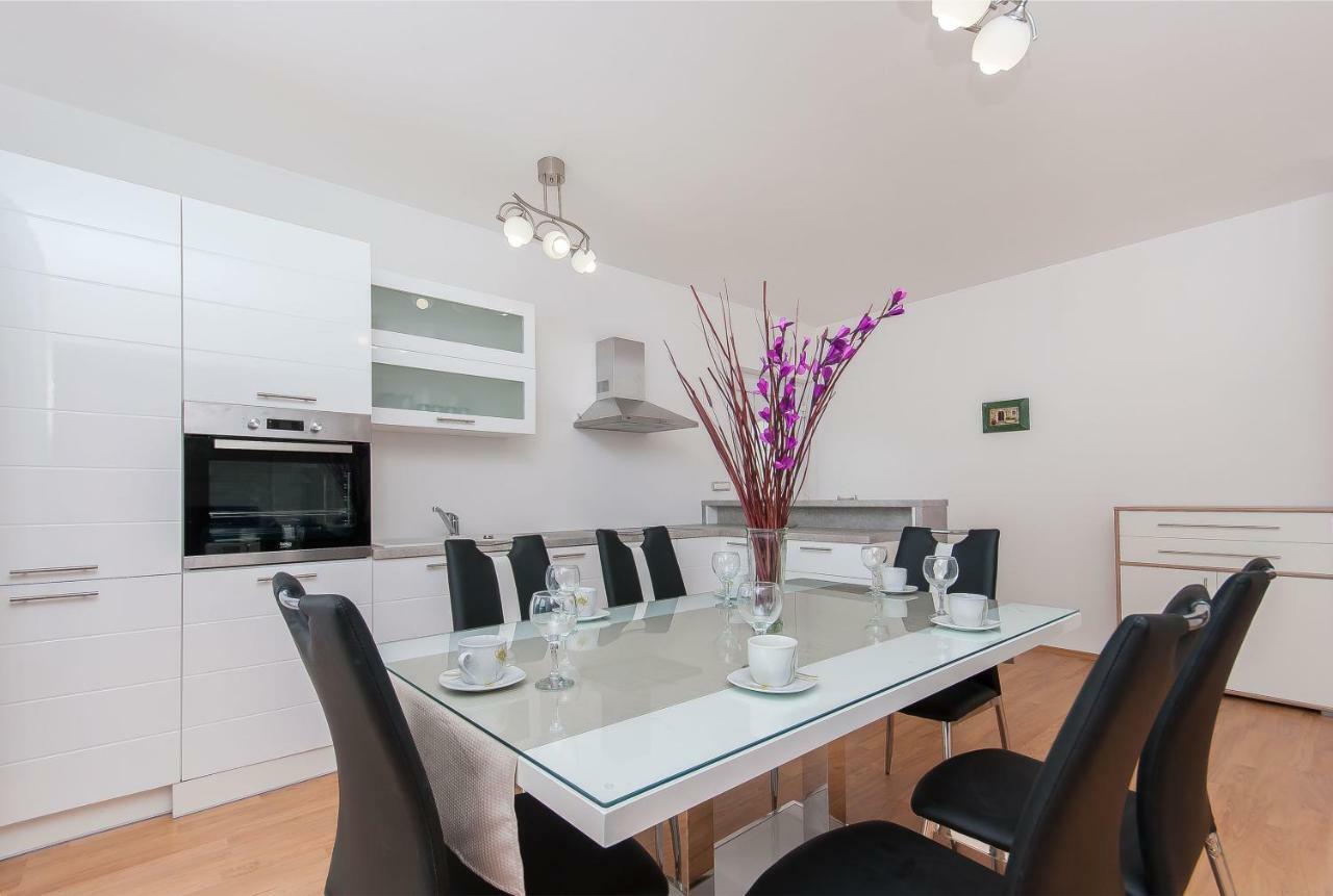 Apartman Mira- Omis Luaran gambar