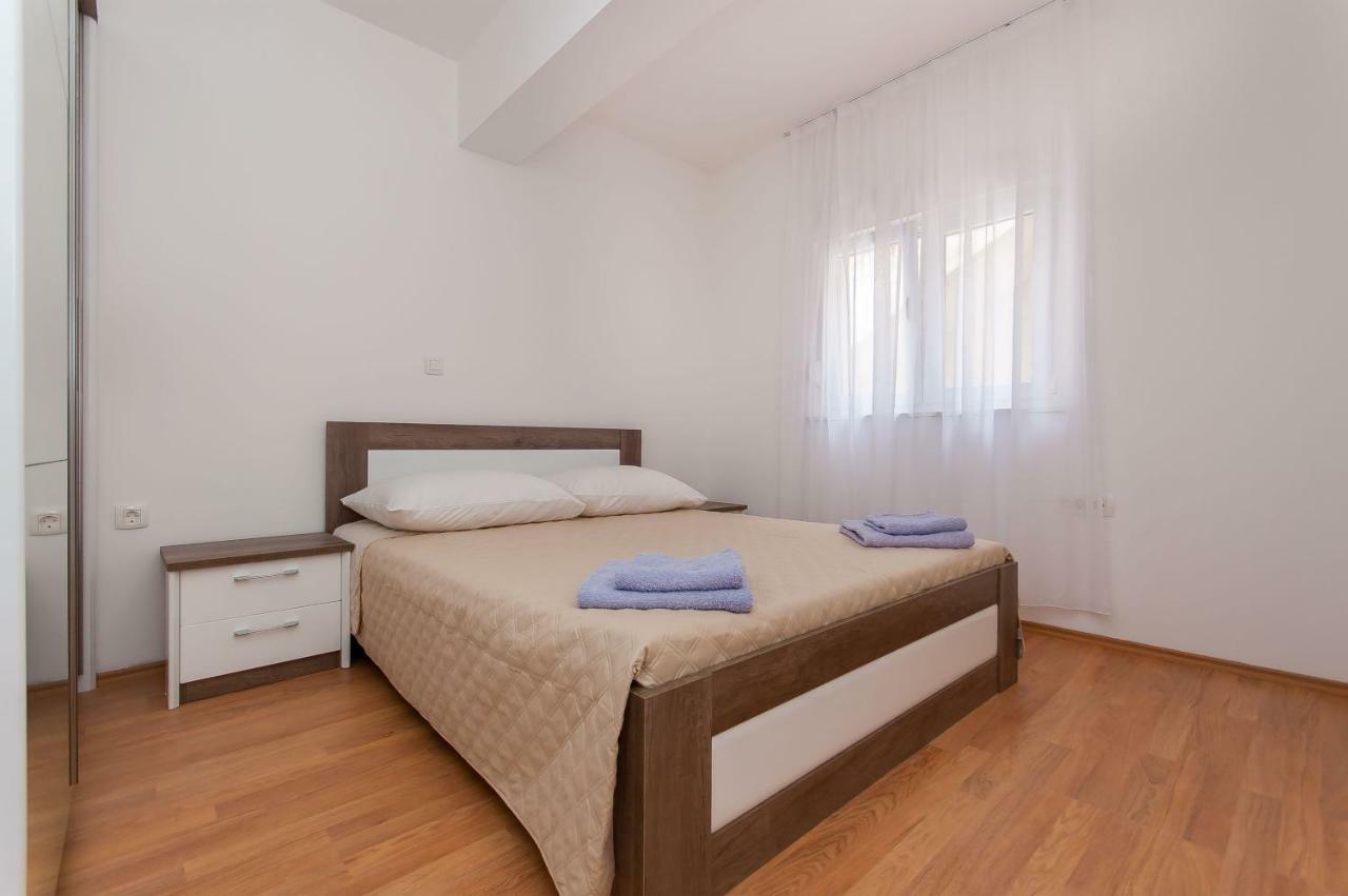 Apartman Mira- Omis Luaran gambar